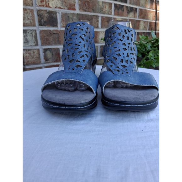 Women's JBU Blue Laser Cut Wedge Sandals Size 11 Black Sole NEW - Picture 3 of 12